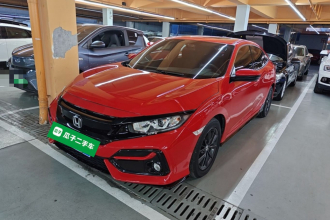 本田 思域 2021款 HATCHBACK 220TURBO CVT新锐控