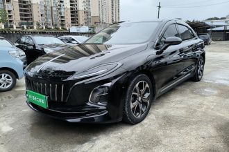 红旗E-QM5 2023款 改款 基础出行版