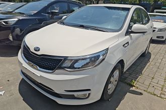 起亚K2 2015款 三厢 1.4L MT GLS