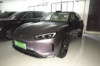 鸿蒙智行 问界M5 2025款 增程   Ultra 四驱版