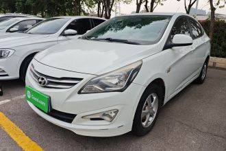 现代 瑞纳 2014款 1.4L 手动智能型GLS