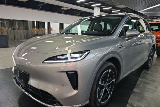 鸿蒙智行 尚界H5 2025款 增程 Pro