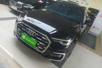 奥迪A6L 2023款 改款 45 TFSI quattro 臻选动感型