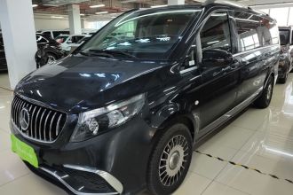 奔驰 威霆 2018款 2.0T 精英版 7座 国VI