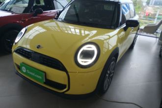 MINI 2025款 1.5T COOPER 经典派 五门版