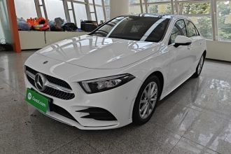 奔驰A级 2022款 A 200 L 运动轿车动感型