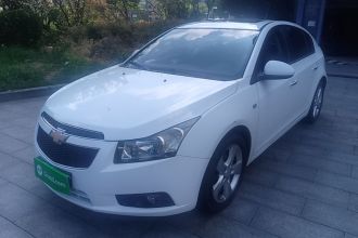雪佛兰 科鲁兹 2013款 掀背 1.6T 自动旗舰型