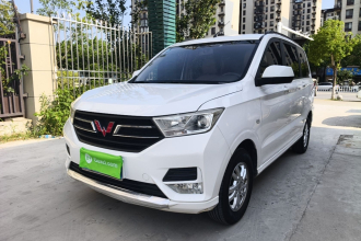 五菱汽车 五菱宏光 2019款 1.5L S舒适型国VI LAR