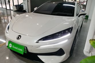 腾势Z9GT 2024款 1100四驱Ultra版