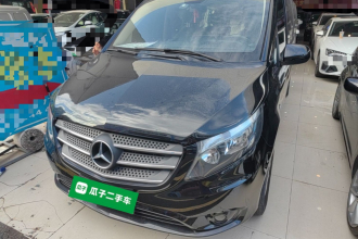 奔驰 威霆 2018款 2.0T 精英版 7座 国VI