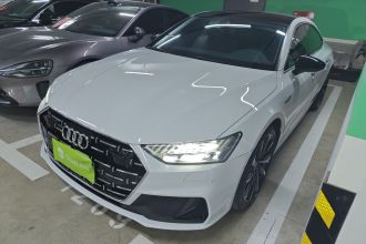 奥迪A7L 2022款 45 TFSI quattro S-line 圣骑士