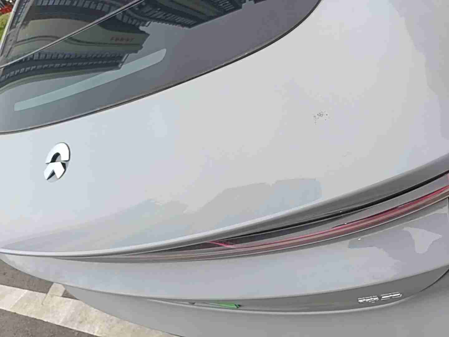 后备箱盖更换痕迹实拍