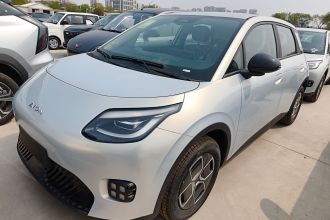 埃安 AION UT 2025款 330星辉版