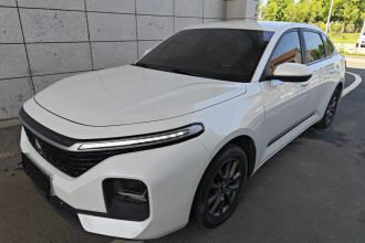 宝骏RC-5 2020款 1.5L 手动智耀精英型