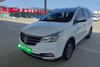 宝骏730 2021款 1.5L 手动时尚型 7座