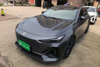 长安UNI-V 2022款 1.5T 尊贵型