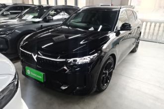 岚图汽车 岚图FREE 2025款 318 259km 四驱探索版