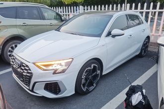 奥迪A3 2023款 改款 Sportback 35 TFSI 豪华运动型