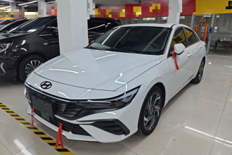 现代 伊兰特 2023款 1.5L CVT LUX尊贵版