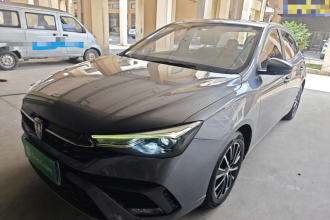 荣威i5 2021款 1.5L 手动钻石版