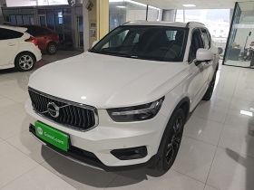 沃尔沃XC40 2021款 T4 四驱智远豪华版