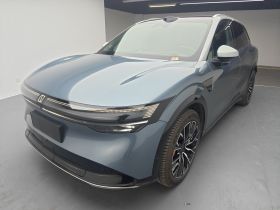 极氪7X 2025款 75kWh 后驱智驾版