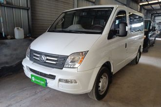 上汽大通MAXUS 新途V80 2021款 2.0T 手动经典傲运通短轴超低顶7/8/9座