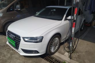 奥迪A4L 2016款 35 TFSI 典藏版 自动标准型