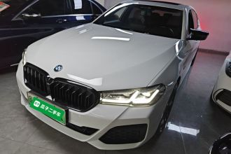 宝马5系新能源 2022款 改款二 535Le 先锋版M运动套装