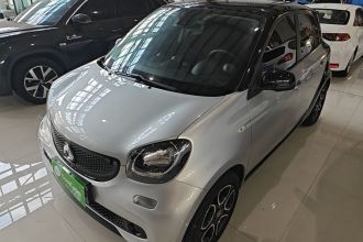 smart forfour 2018款 0.9T 66千瓦先锋版