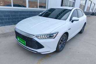 比亚迪 秦PLUS 2024款 荣耀版 DM-i 55KM领先型