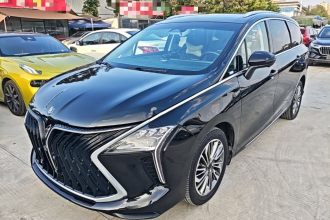 东风风行 风行游艇 2022款 1.5T DCT逐浪版