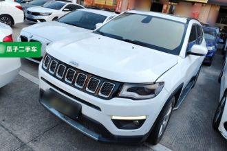 Jeep 指南者 2017款 200T 自动家享版