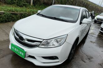 比亚迪 速锐 2015款 改款 1.5L 手动豪华型