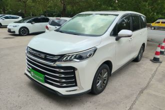 上汽大通MAXUS 大通G50 2023款 PLUS 1.5T 幸福推荐自动启航版