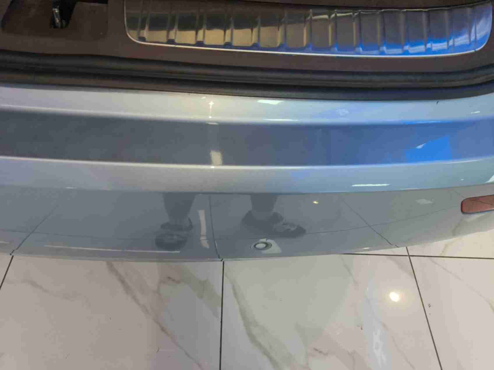 后保险杠安装轻微异常实拍