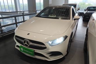奔驰A级 2020款 A 180 L 运动轿车