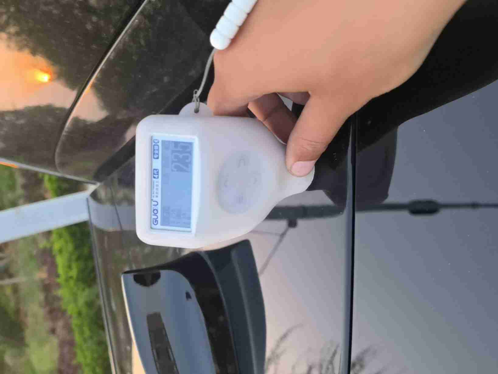 车顶喷漆及冰雹痕迹实拍