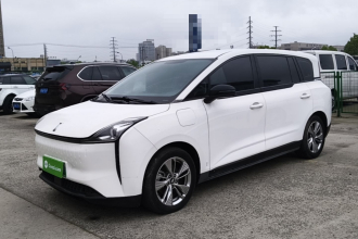 奔腾NAT 2023款 PRO 悦享出行版 425km