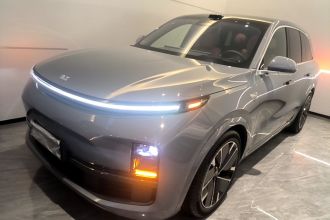 理想汽车 理想L8 2025款 Max 智能焕新版