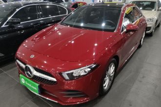 奔驰A级 2022款 改款 A 200 L 运动轿车动感型