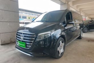 奔驰V级 2024款 V 300 L 长轴距豪华版
