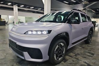 现代 EO 羿欧 2025款 两驱TECH版 64.2kWh