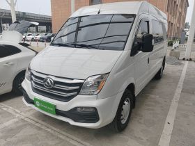 上汽大通MAXUS 新途V80 2025款 超值版傲运通 2.0T 手动长轴中顶127Ps 6/7/9座