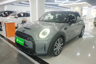 MINI 2023款 2.0T COOPER S 艺术家