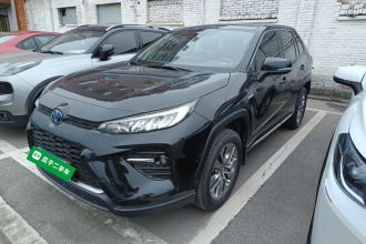 丰田 威兰达 2022款 双擎 2.5L E-CVT两驱豪华PLUS版
