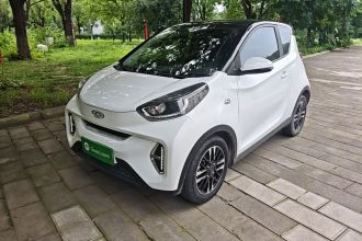奇瑞QQ 小蚂蚁 2022款 甜粉款 半糖版 磷酸铁锂 30kW 301km