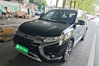 三菱 欧蓝德 2021款 改款 2.0L 两驱畅享版 5座