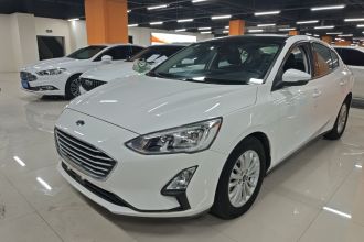 福特 福克斯 2019款 三厢 EcoBoost 180 自动锋潮型