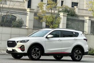 捷途X70 2023款 1.5T DCT超越PRO版 5座